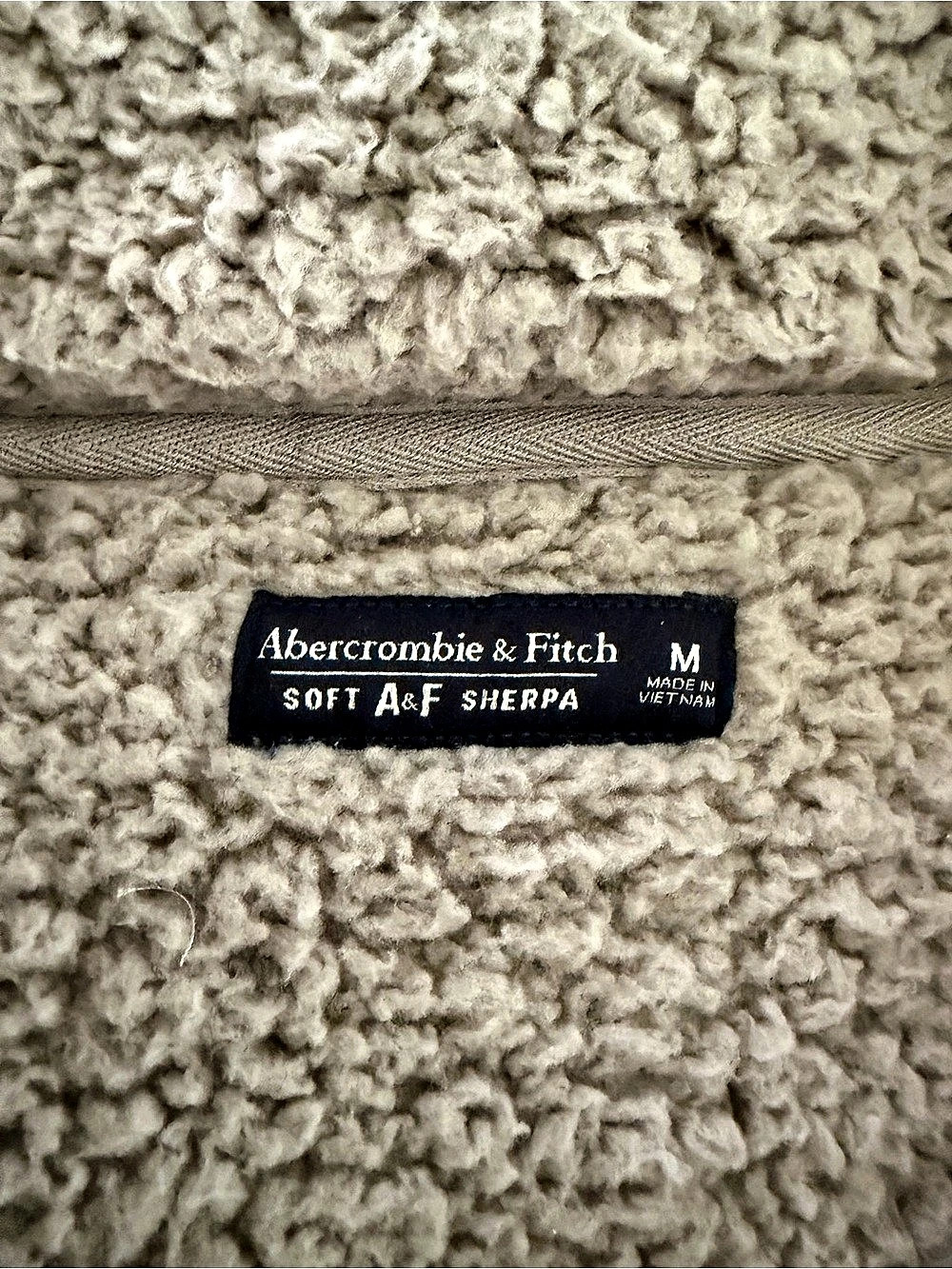 Abercrombie & Fitch Soft A&F Sherpa Quarter-Zip Pullover - Picture 4 of 4
